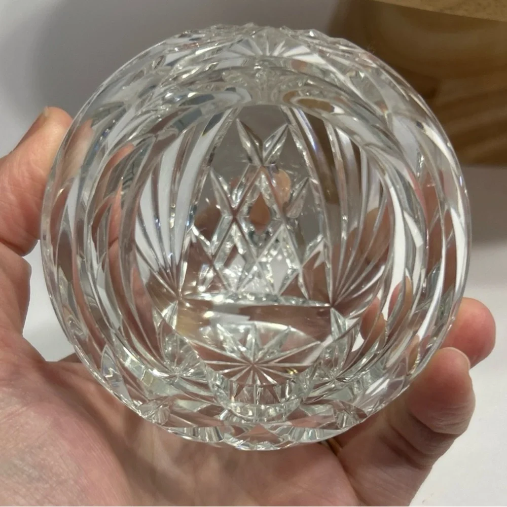 Vintage Cut Glass/Crystal Sphere Orb Round Bowl Cigar/Cigarette Ashtray Bowl